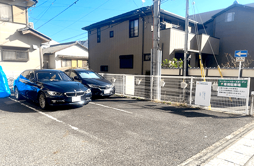駐車場内の画像